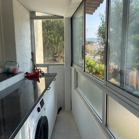 شقة Elegant T3 Neuf, 6 Pers, Clim, Balcon, Pkg Gratuit, 5 Min Du Port *