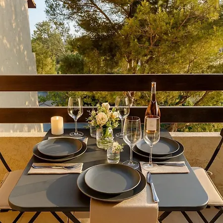 Elegant T3 Neuf, 6 Pers, Clim, Balcon, Pkg Gratuit, 5 Min Du Port * Sanary-sur-Mer