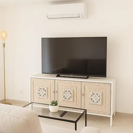 Elegant T3 Neuf, 6 Pers, Clim, Balcon, Pkg Gratuit, 5 Min Du Port * Sanary-sur-Mer