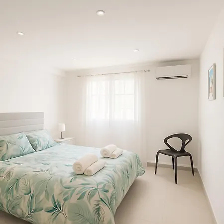 Elegant T3 Neuf, 6 Pers, Clim, Balcon, Pkg Gratuit, 5 Min Du Port Appartement Sanary-sur-Mer